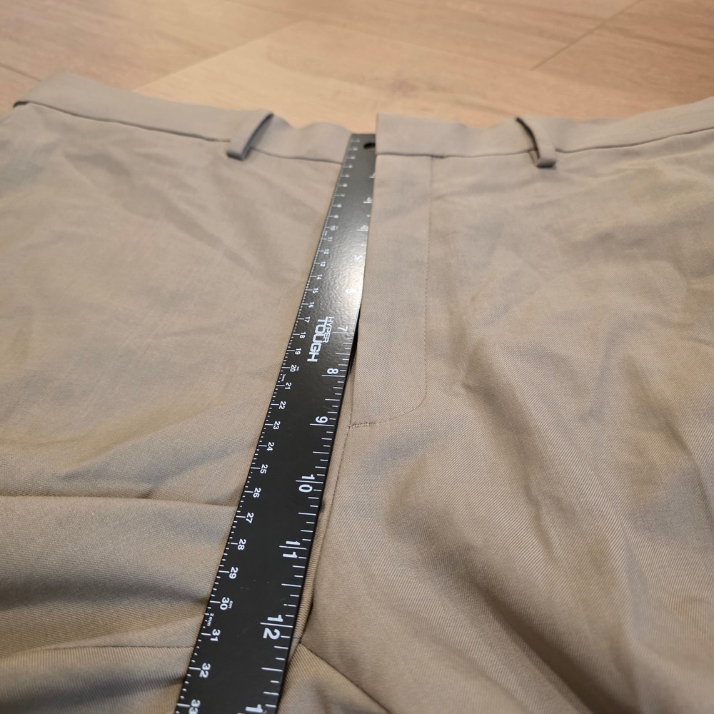 Haggar Premium Stretch Dress Pants Mens 40x30 Khaki Tan Classic Fit HD00928 - Picture 5 of 10